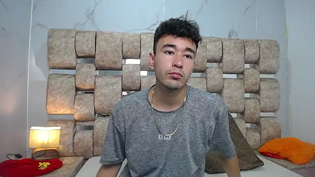 KathyAiden online show from 8, 4, 2026