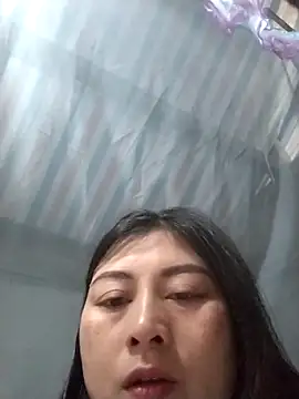 Snapshot of Paerl-sweet chatting on 16, 12, 2025 Paerl-sweet online show from 16, 12, 2025