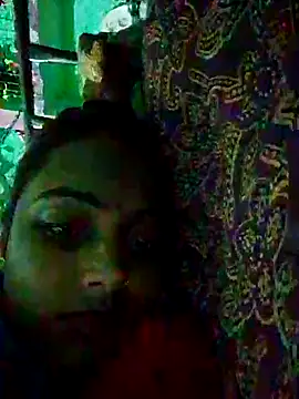 Snapshot of kami_sexe chatting on 18, 12, 2025 kami sexe online show from 18, 12, 2025