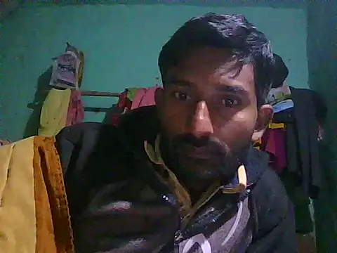 Snapshot of darkboy00011 chatting on 16, 12, 2025 darkboy00011 online show from 16, 12, 2025