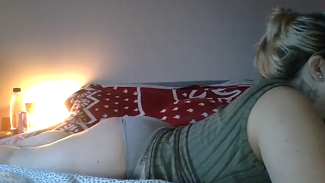 Julie0411 online show from 19, 12, 2025