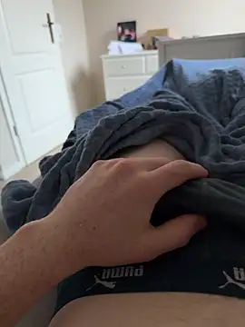 Snapshot of angei094 chatting on 14, 12, 2025 angei094 online show from 14, 12, 2025