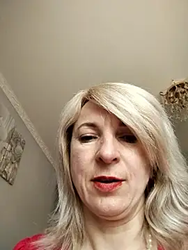 Snapshot of AhlyssaLove1155 chatting on 20, 6, 2026 AhlyssaLove1155 online show from 20, 6, 2026