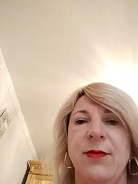 Snapshot of AhlyssaLove1155 chatting on 29, 6, 2026 AhlyssaLove1155 online show from 29, 6, 2026