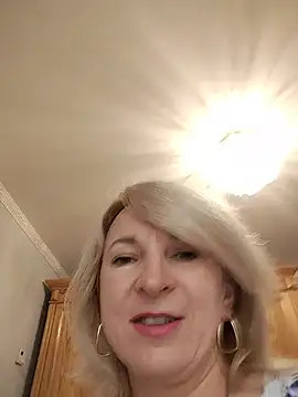 Snapshot of AhlyssaLove1155 chatting on 18, 7, 2026 AhlyssaLove1155 online show from 18, 7, 2026