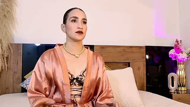 LucyHanks online show from 10, 3, 2026