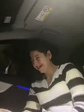 coupledeea online show from 1, 2, 2026