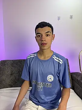 Snapshot of Kris_Storm chatting on 16, 12, 2025 Kris Storm online show from 16, 12, 2025