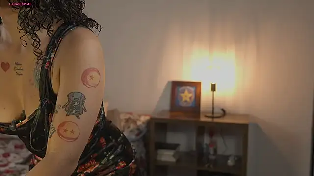 Snapshot of Estefania_Velez chatting on 3, 2, 2026 Estefania Velez online show from 3, 2, 2026