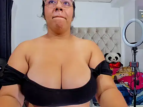 Snapshot of lulu_parker chatting on 27, 3, 2026 lulu parker online show from 27, 3, 2026