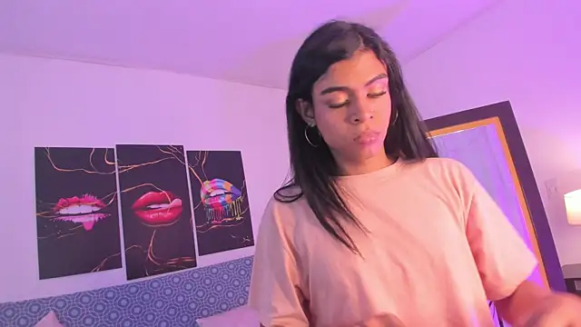 Snapshot of aleexxia chatting on 15, 12, 2025 aleexxia online show from 15, 12, 2025