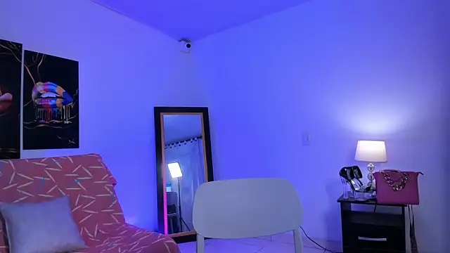 Snapshot of aleexxia chatting on 7, 1, 2026 aleexxia online show from 7, 1, 2026