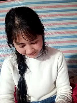 Him MountainGirl online show from 1, 2, 2026