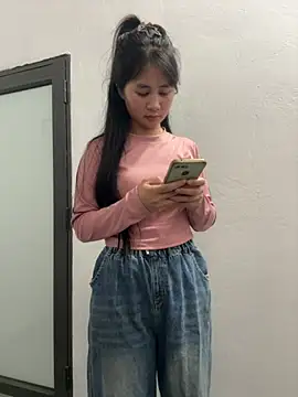 Him MountainGirl online show from 27, 3, 2026