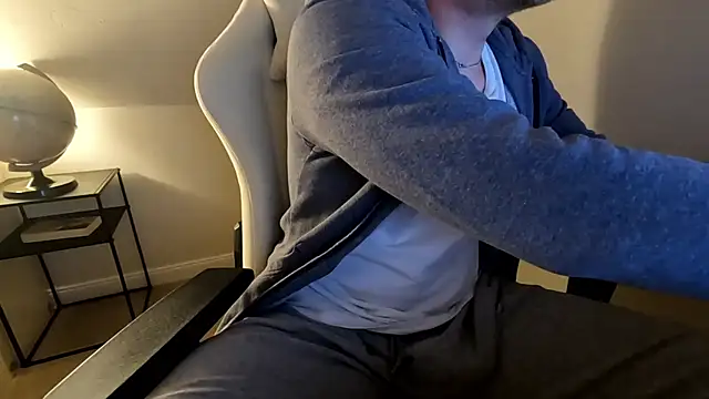Snapshot of bigCock91420 chatting on 2, 4, 2026 bigCock91420 online show from 2, 4, 2026