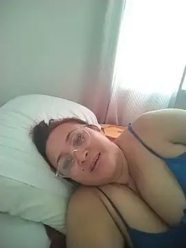 Nini Love  online show from 8, 2, 2026