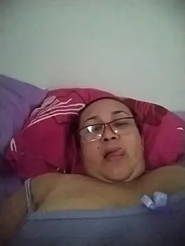 Nini Love  online show from 17, 4, 2026