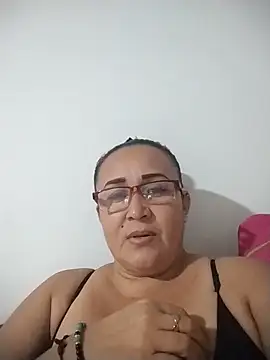 Nini Love  online show from 22, 4, 2026