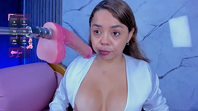 Snapshot of shayra_boobs2 chatting on 5, 5, 2026 shayra boobs2 online show from 5, 5, 2026