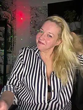 JenniferCarmen online show from 11, 1, 2026