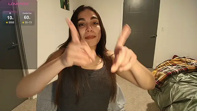 MilaSeren online show from 6, 2, 2026