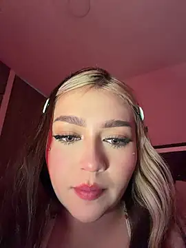 Snapshot of Daniela_ruizz chatting on 19, 7, 2026 Daniela ruizz online show from 19, 7, 2026