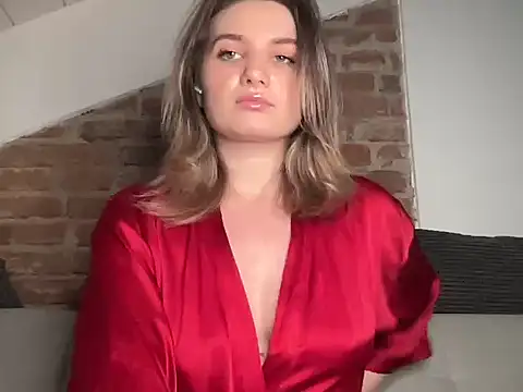 Snapshot of Heiva01 chatting on 15, 12, 2025 Heiva01 online show from 15, 12, 2025