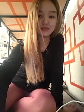 SherrylShaw online show from 16, 4, 2026