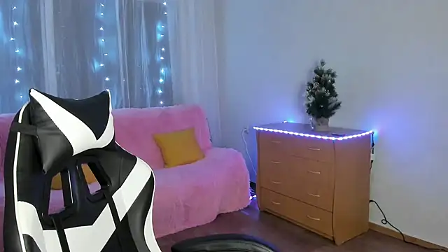 KisaModel online show from 6, 1, 2026