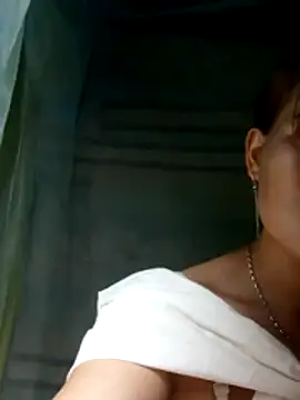 yana-zz online show from 5, 4, 2026