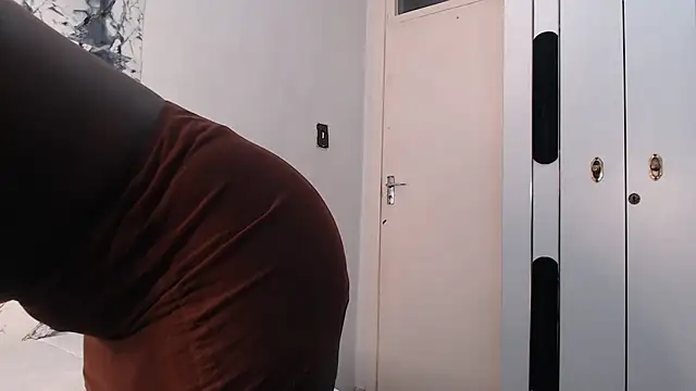 CurvyJ255 online show from 15, 7, 2026