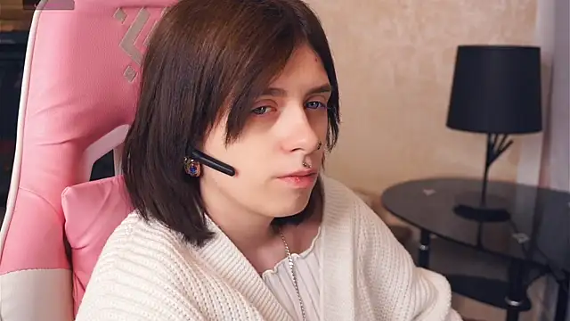 IleanaPishko online show from 18, 12, 2025