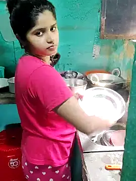 Cuple masti72 online show from 18, 6, 2026