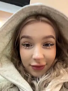 Snapshot of -teenytiny- chatting on 17, 12, 2025 -teenytiny- online show from 17, 12, 2025