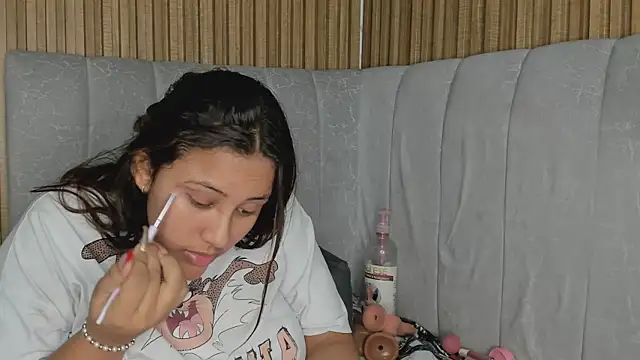 Snapshot of TiifanyGrey chatting on 15, 1, 2026 TiifanyGrey online show from 15, 1, 2026