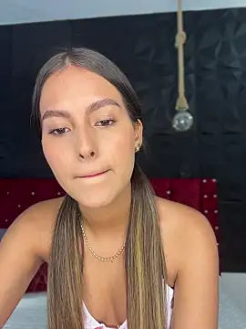 Snapshot of Valeria-escobar chatting on 20, 12, 2025 Valeria-escobar online show from 20, 12, 2025