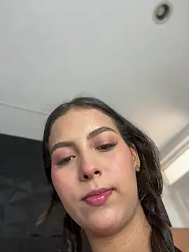 Valeria-escobar online show from 25, 3, 2026