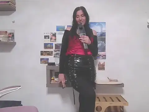 DommeVioleta online show from 18, 2, 2026