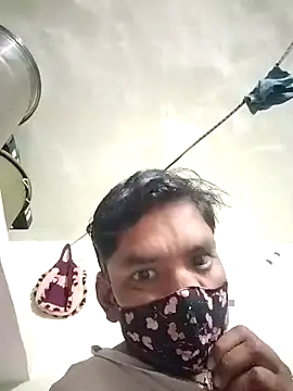 Snapshot of monsterki chatting on 19, 12, 2025 monsterki online show from 19, 12, 2025