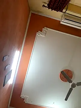 Snapshot of alexstrom chatting on 17, 12, 2025 alexstrom online show from 17, 12, 2025