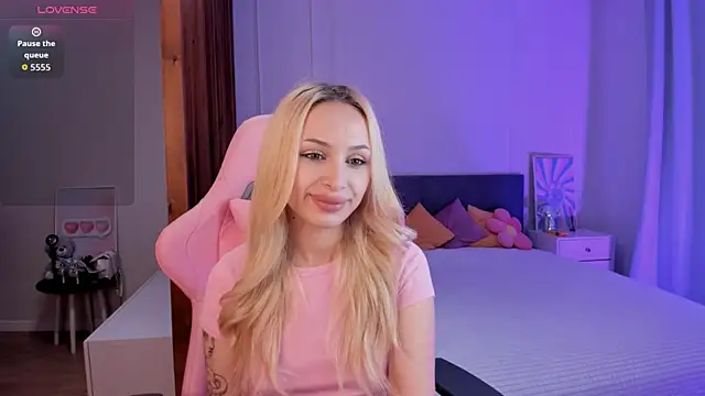 LanaMiracle online show from 22, 12, 2025