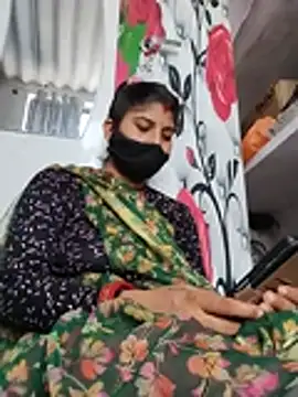 Snapshot of Sweet_Couple_01 chatting on 18, 7, 2026 Sweet Couple 01 online show from 18, 7, 2026