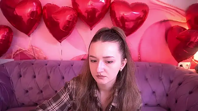 CyrenaLuxe online show from 11, 2, 2026