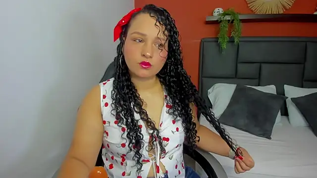 Snapshot of yera_curry chatting on 15, 12, 2025 yera curry online show from 15, 12, 2025