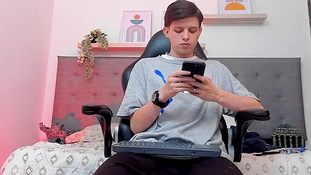 sebastamayo  online show from 5, 3, 2026