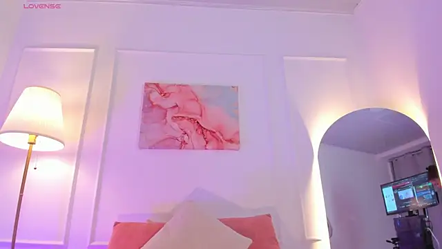 Amelia Saenz  online show from 26, 5, 2026