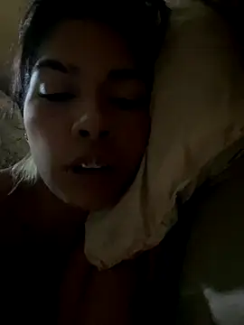 Snapshot of Kendall_Rosee_ chatting on 13, 12, 2025 Kendall Rosee online show from 13, 12, 2025