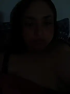 Snapshot of laura395 chatting on 15, 12, 2025 laura395 online show from 15, 12, 2025