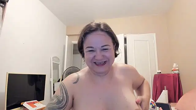 tantriquegirl06 online show from 27, 6, 2026