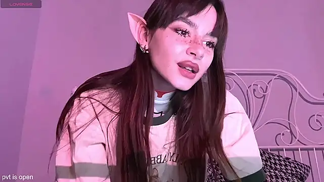 Snapshot of xx_lily chatting on 16, 12, 2025 xx lily online show from 16, 12, 2025